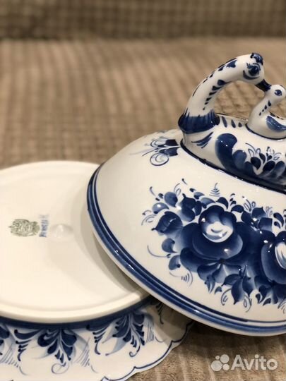 Гжель фарфор Утятница