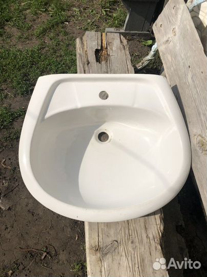 Раковина в ванную бу