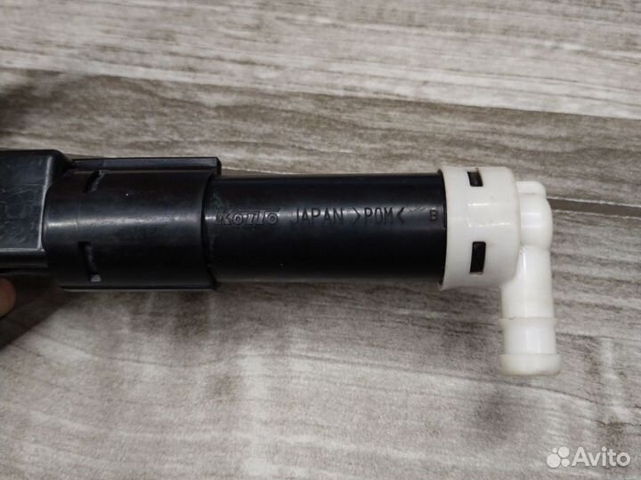 Форсунка омывателя Camry 40 левая 2009-2011