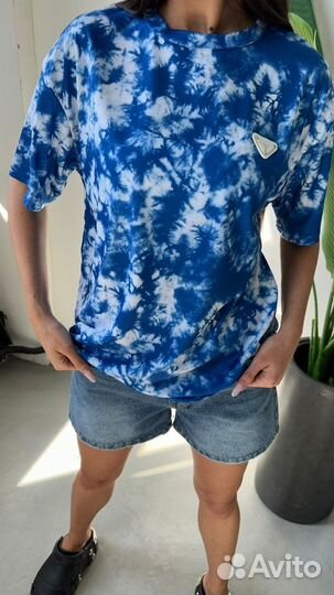 Футболка Prada