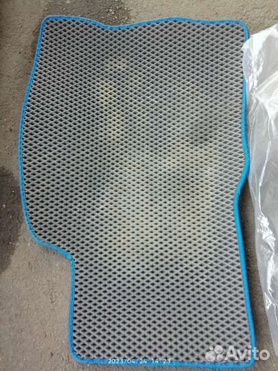 Автомобильные коврики eva