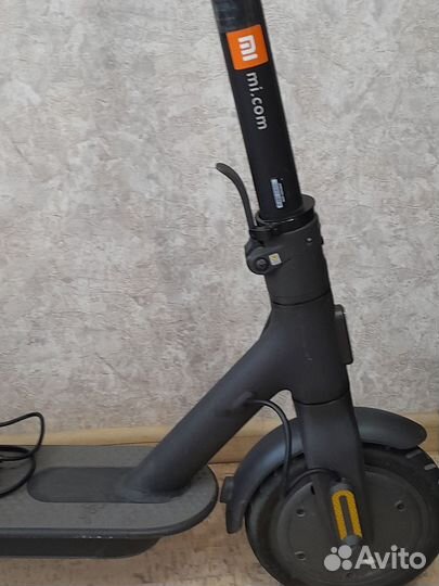 Самокат mi electric scooter essential