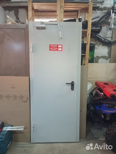 Дверь металлическая