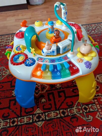 Развивающий столик chicco