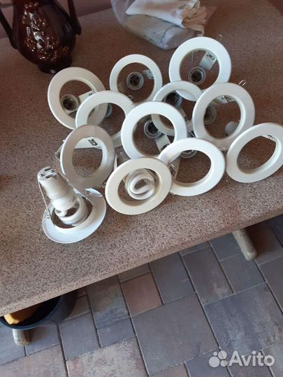 Точечные встраиваемые светильники