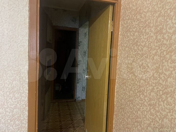 2-к. квартира, 50 м², 1/9 эт.