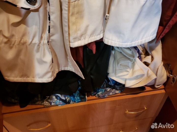 Отдам бесплатно вещи