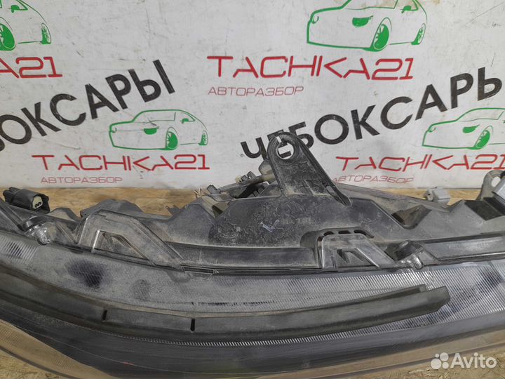 Фара правая Toyota Rav 4 XA50 (2018+)