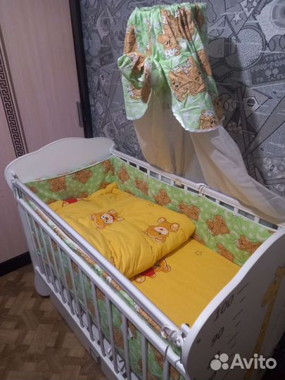 Детская кроватка