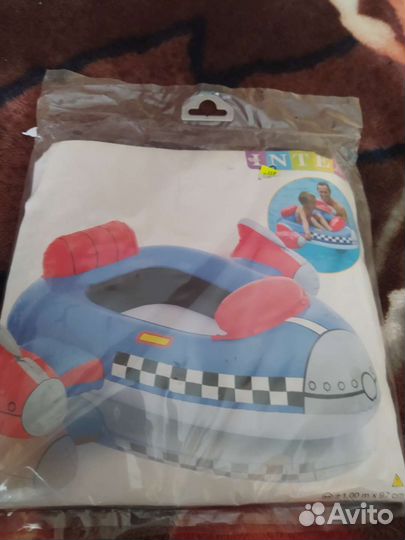 Надувная плавательная лодка для ребенка