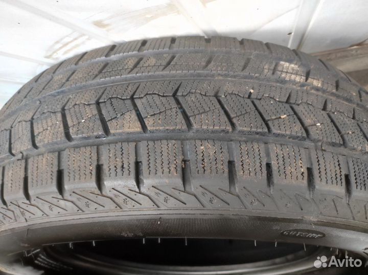 Tracmax F102 225/65 R17