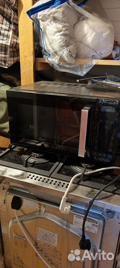 Микроволновка с грилем и конвекцией