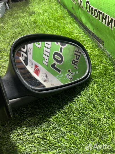 Зеркало заднего вида боковое правое Chevrolet Lano