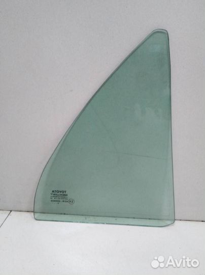 Стекло двери задней левой форточка Toyota Corolla