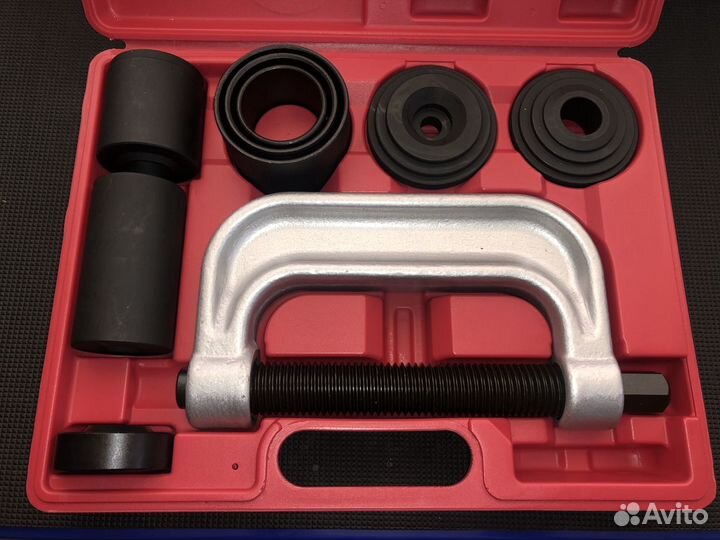 Съемник шаровых опор для грузовых автомобилей