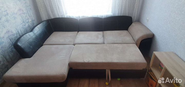 Диван угловой