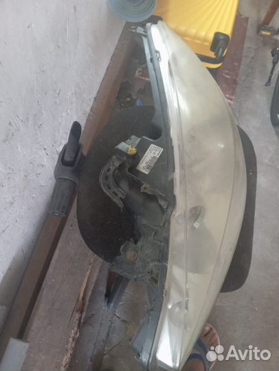 Фары на peugeot 207