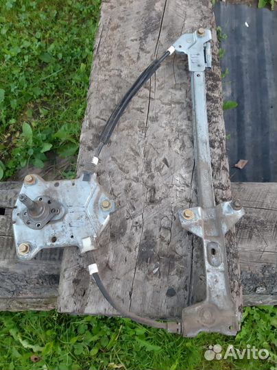 Стеклоподъемник Audi 100 с4