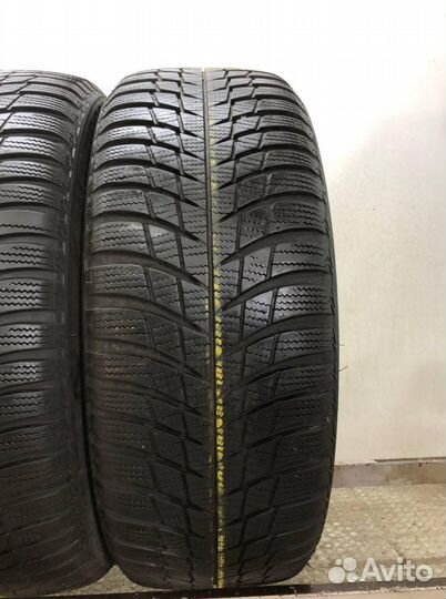 Bridgestone Blizzak LM-001 205/55 R16 98W