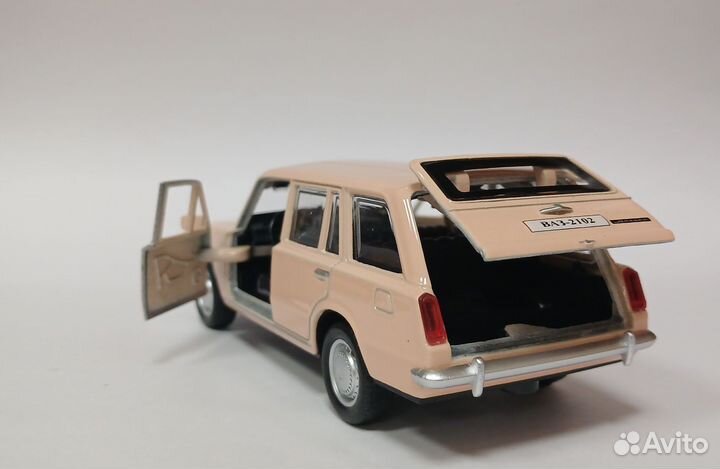 Модель автомобиля ваз 2102