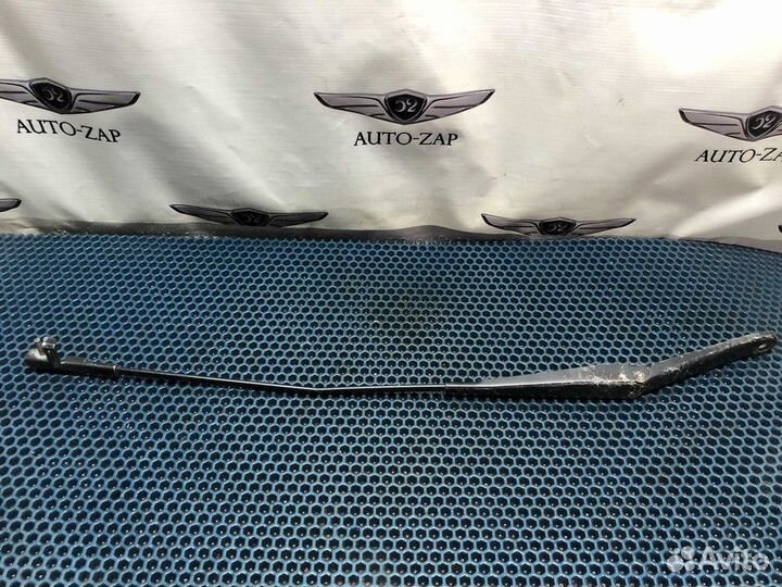 Поводок стеклоочистителя левый L