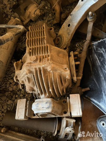 Продам редуктор Toyota Crown S140