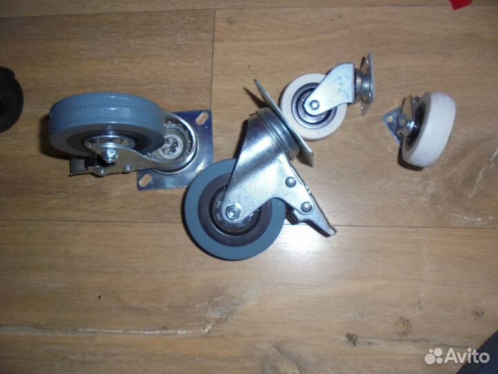 Колеса поворотные для тележки новые