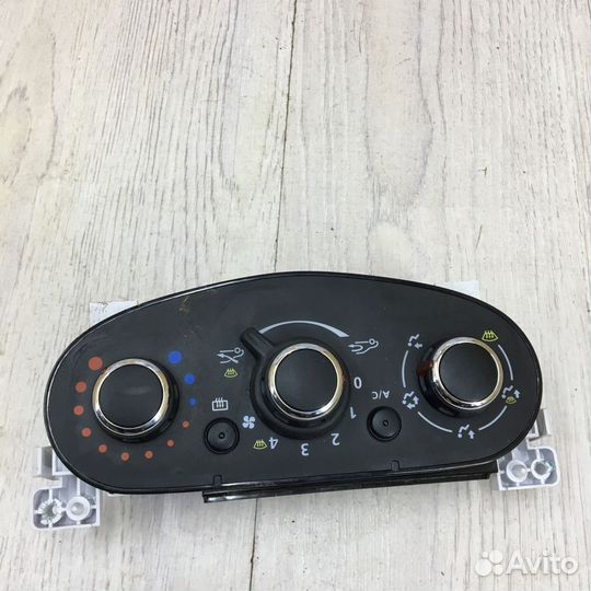 Блок управления печкой печки LADA xray