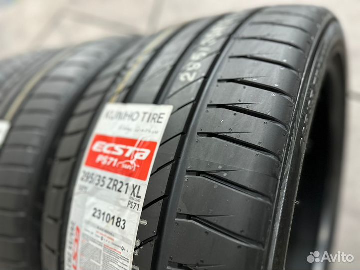 Kumho Ecsta PS71 SUV 265/40 R21 и 295/35 R21