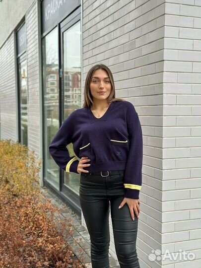 Свитер женский