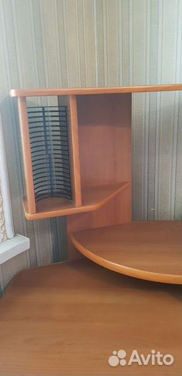 Компьютерный стол новый