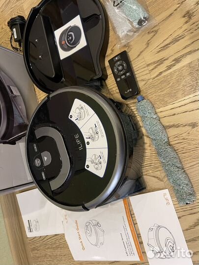 Робот пылесос iLife W400 моющий