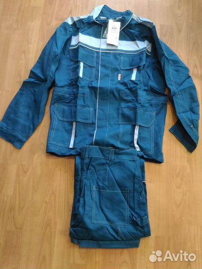 Костюм рабочий.новый.с брюками