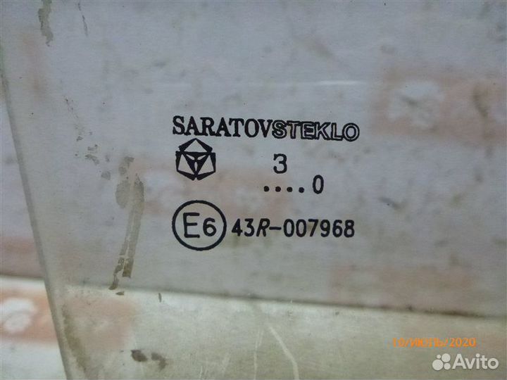 Стекло двери переднее правое Лада 2111 универсал