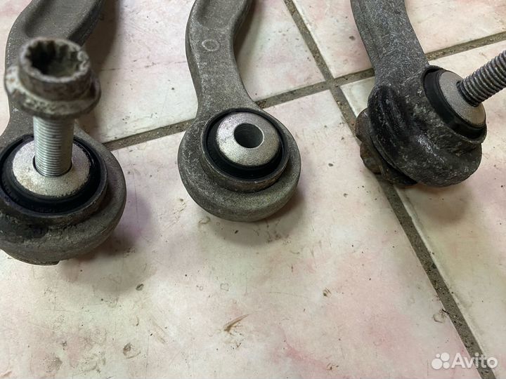 Рычаг задний верхний левый Mercedes W222