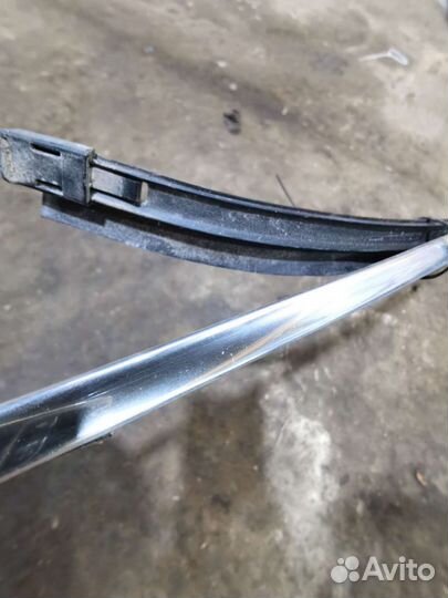 Молдинг крыши правый audi а6 с5 седан