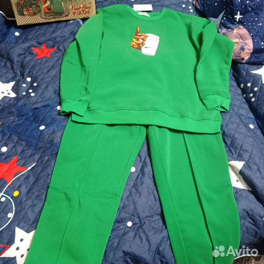 Спортивные костюмы женские