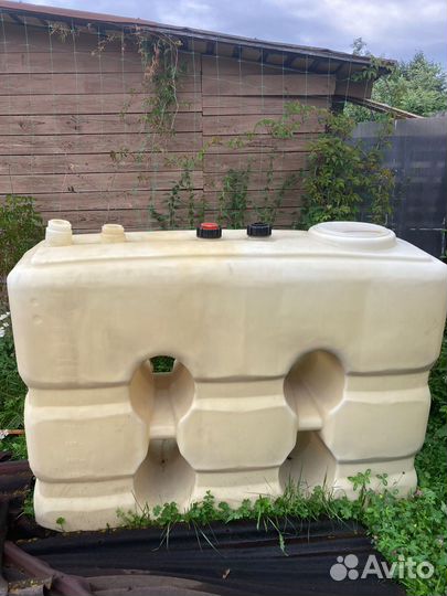 Емкость для топлива 1500л