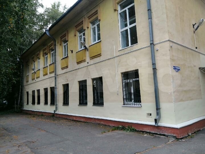 Здание, 360 м²