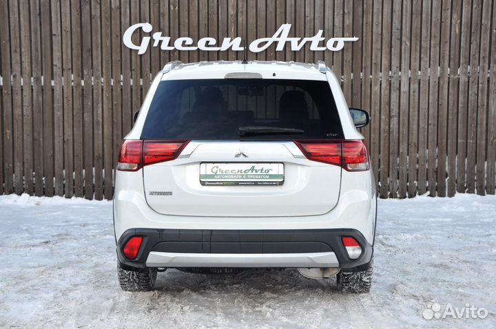 Mitsubishi Outlander 2.4 CVT, 2015, 131 154 км