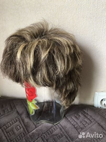 Парик короткий