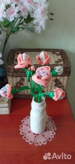 Букет цветов в вазе ручной работы