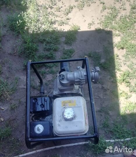 Водяной насос помпа