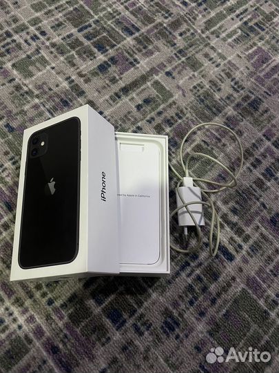 iPhone 11, 64 ГБ