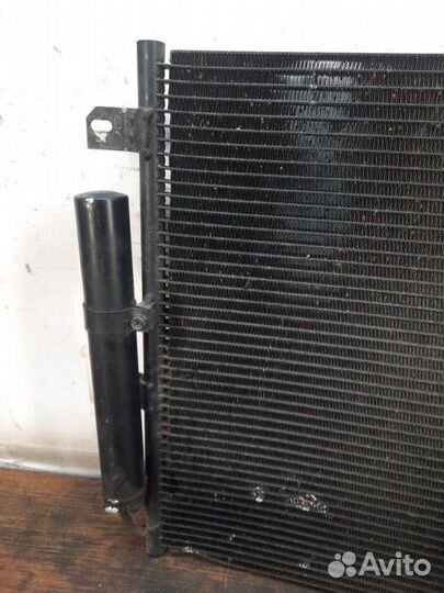 Радиатор кондиционера Land Rover Discovery