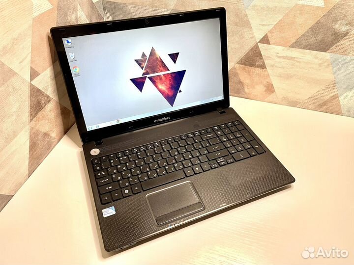 Ноутбук emachines