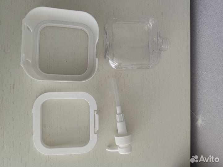 Дозатор (диспенсер) для жидкого мыла (500 мл)