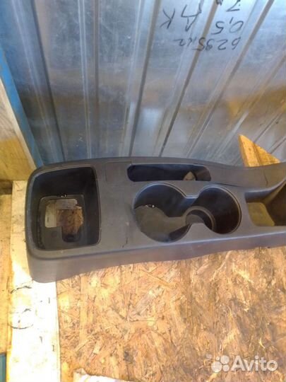 Консоль кпп Hyundai Solaris 1