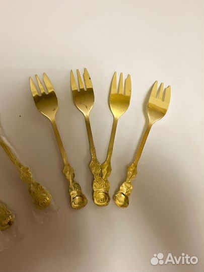 Набор десертных вилок Хильдесхаймская роза