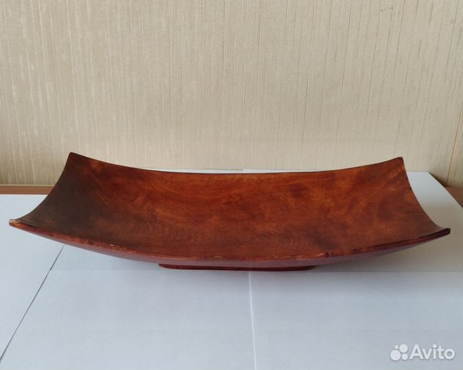 Деревянная прямоугольная чаша 